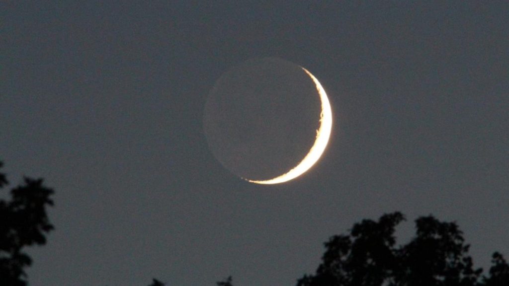 Crescent moon for the month of Shawwal
