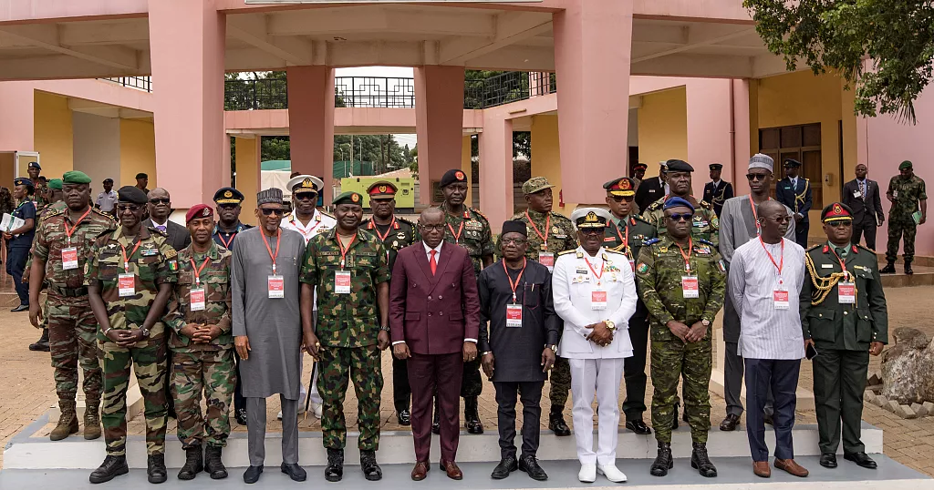 ECOWAS Sets Date for Military Intervention in Niger Amid Political Crisis